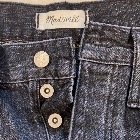 Madewell relaxed denim shorts - Picture 3 of 4